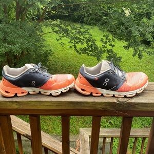 On Cloud Shoes Womens